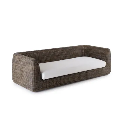 Zdjęcie Wyjątkowa trzyosobowa sofa w kolorze tropikalnego brązu bez poduszki na taras