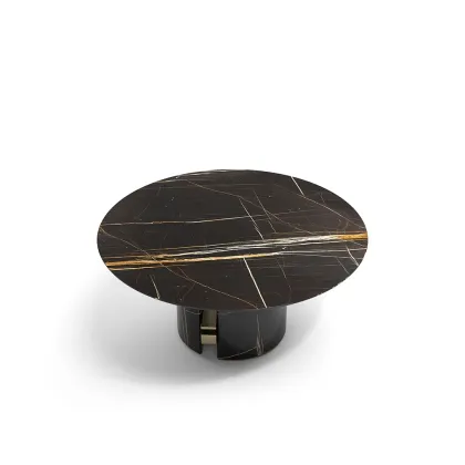 Zdjęcie Gustowny włoski stół w stylu modernistycznym - do jadalni