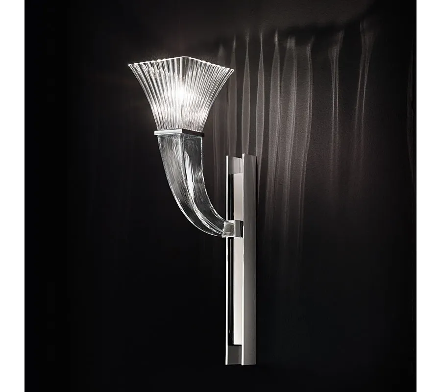 obrazek 3 Gustowna lampa ścienna AC140/1 z kolekcji Horn