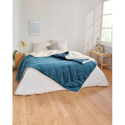 Zdjęcie Narzuta aksamitna w kratę i pikowana do sypialni