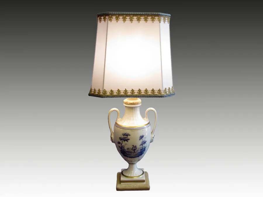 obrazek 1 Porcelanowa lampa stołowa z pierwszej połowy XX wieku