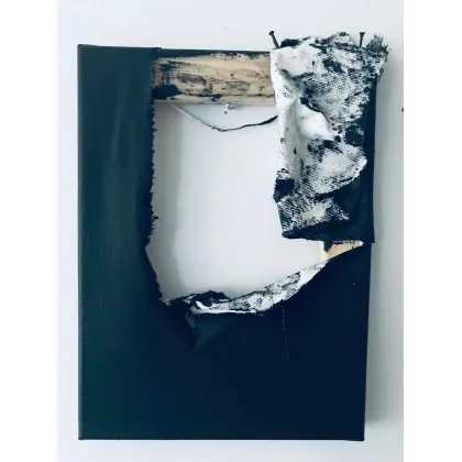 Zdjęcie After fight, akryl na rozdartym płótnie