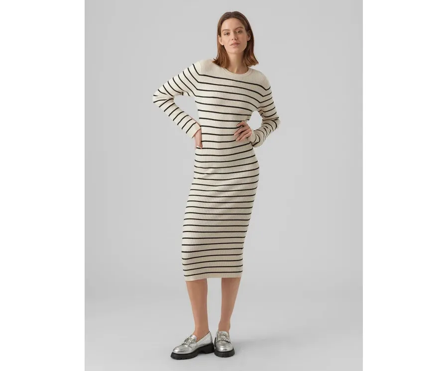 obrazek 1 Vero Moda Sukienka dzianinowa Gold 10290663 Écru Slim Fit