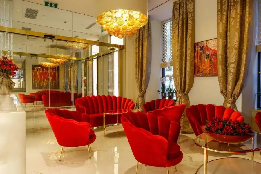 obrazek 1 Wyjątkowa włoska szklana lampa wisząca - ręcznie wykonana ze szkła murano do salonu