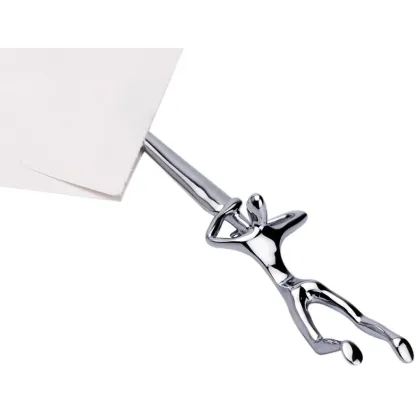 Zdjęcie Pionerski nożyk do papieru