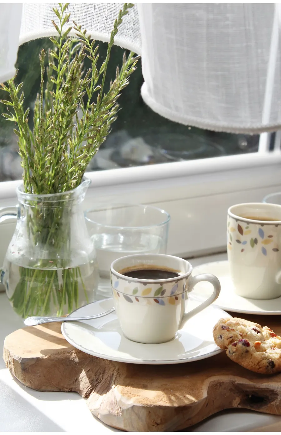 obrazek 2 Wyjątkowa porcelanowa filiżanka do espresso ze spodkiem w kolorze kości słoniowej z kolekcji NatureLine - Leander