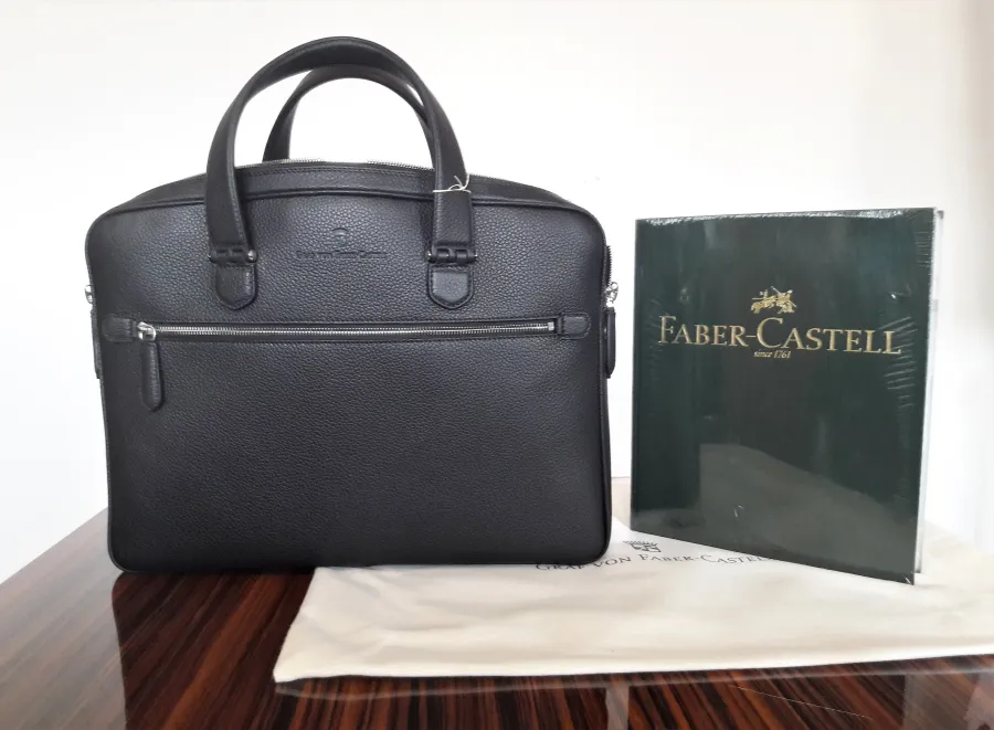 picture 3 Elegant leather briefcase