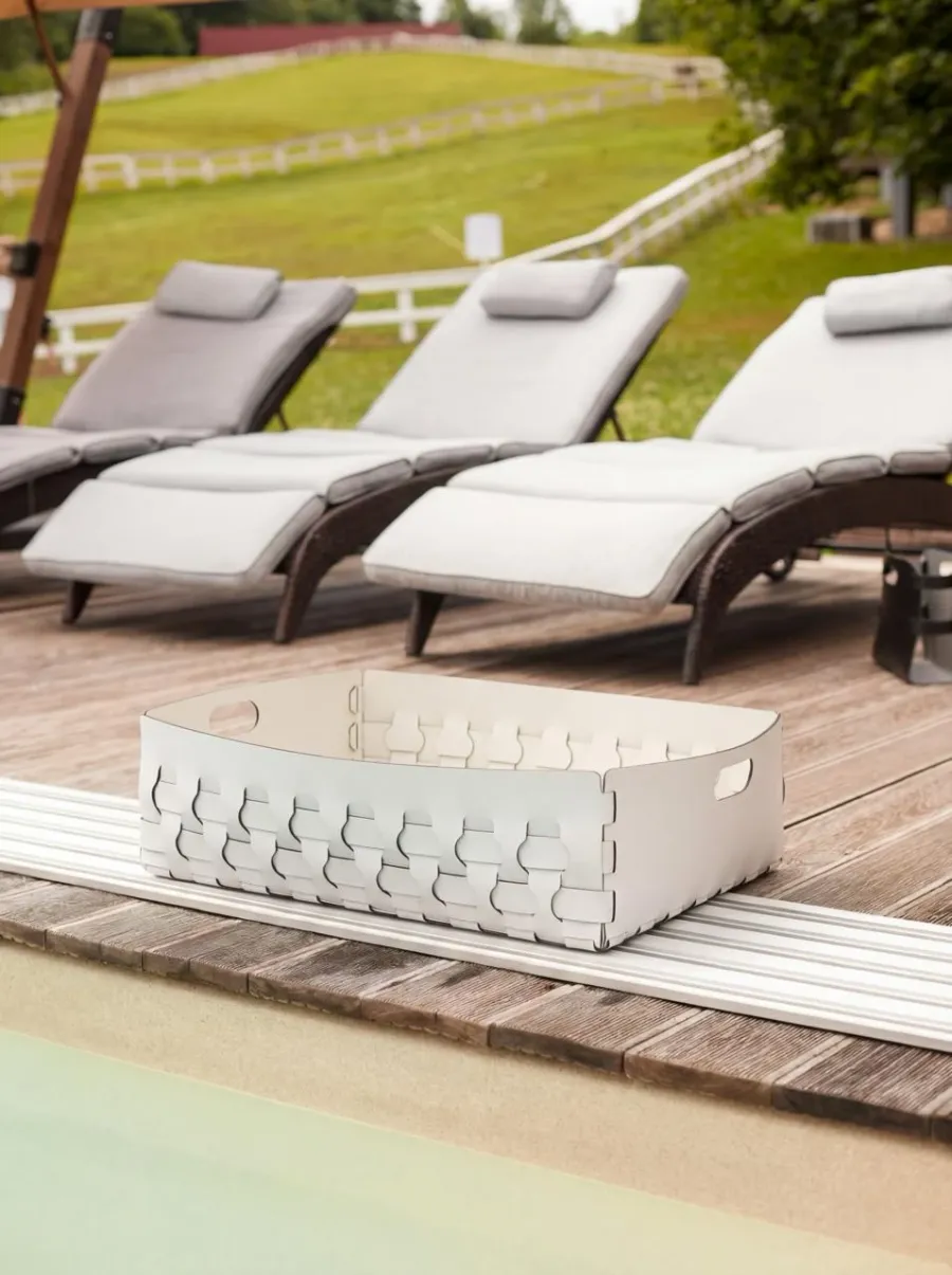 obrazek 2 Klasyczny płaski biały kosz Dubai 60x50xH20 cm ze skóry