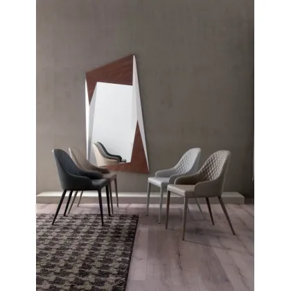 Zdjęcie Fotel z Włoch, bardzo elegancki, do salonu urządzonego w różnym stylu