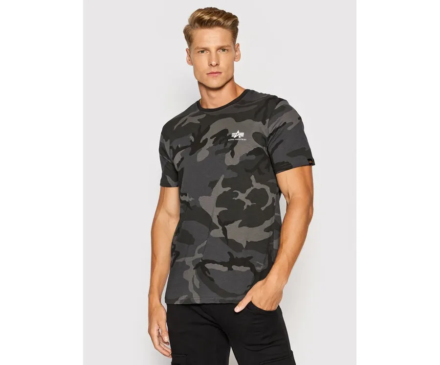obrazek 1 Alpha Industries T-Shirt Backprint T Camo 128507C Czarny Regular Fit
