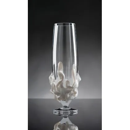 Zdjęcie Elegancka szampanka z białymi dekoracjami marki VG