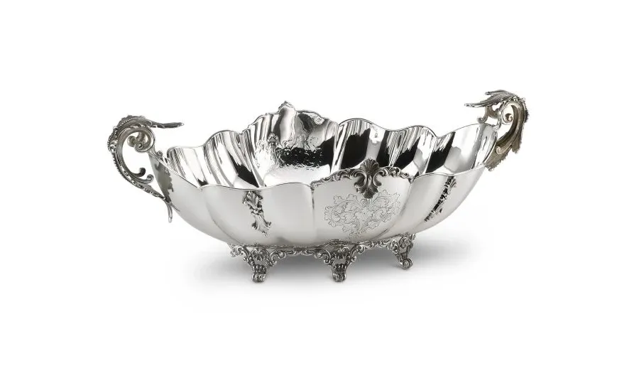 picture 1 Unique, richly decorated bowl