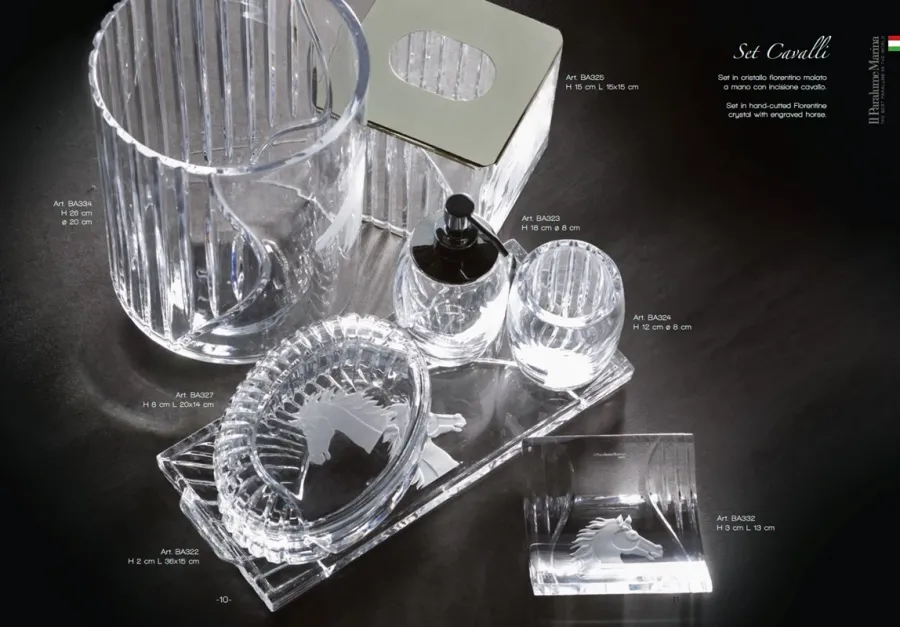 obrazek 2 Włoski pojemnik na szczoteczki z ręcznie szlifowanego kryształu z wygrawerowanym wizerunkiem konia - Il Paralume Marina