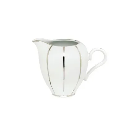 Zdjęcie Ładna kremerka porcelanowa do stylowej jadalni