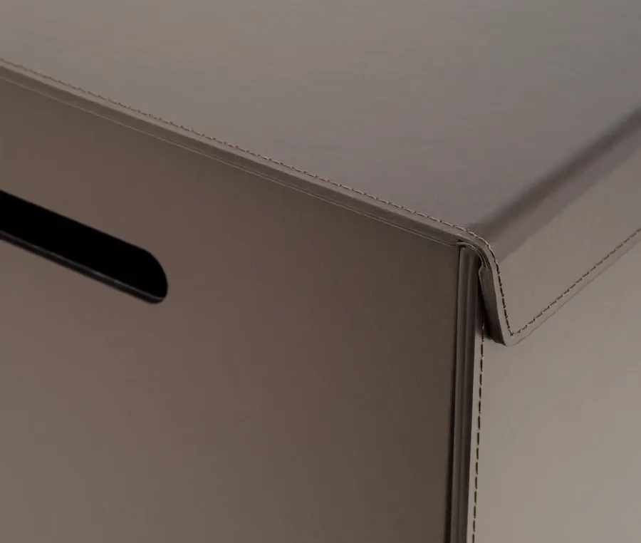 obrazek 3 Praktyczne pudełko na drobiazgi wykonane ze skóry