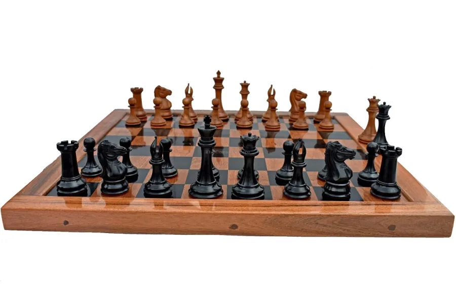 obrazek 4 Elegancki komplet szachowy Jaques Morphy Style z pudełkiem na pionki - The Chess Empire