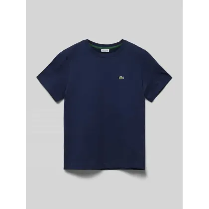Zdjęcie T-shirt z naszywką z logo