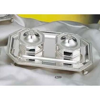 Picture A beautiful inkwell for the director