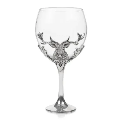 Zdjęcie Kieliszek do ginu zdobiony motywem jelenia z pewteru – niepowtarzalny prezent