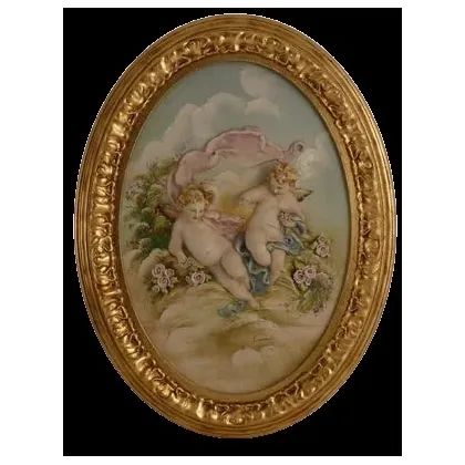 Zdjęcie Cherubinek w różach - dekoracja z porcelany do apartamentu