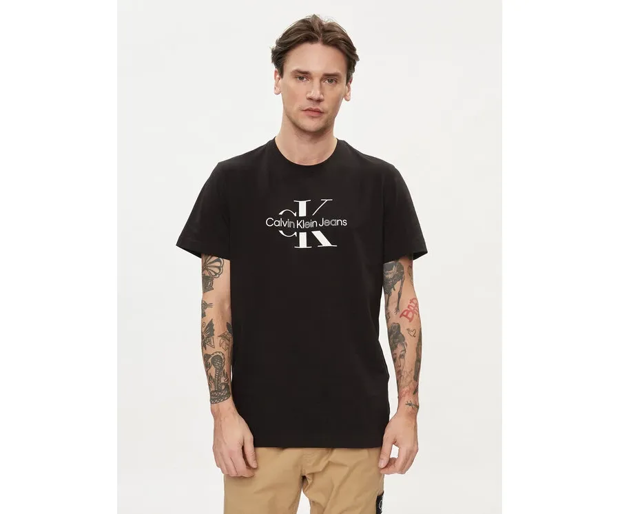 obrazek 1 Calvin Klein Jeans T-Shirt Distrupted J30J325190 Czarny Regular Fit