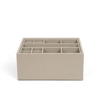 Zdjęcie Piękny skórzany organizer stołowy