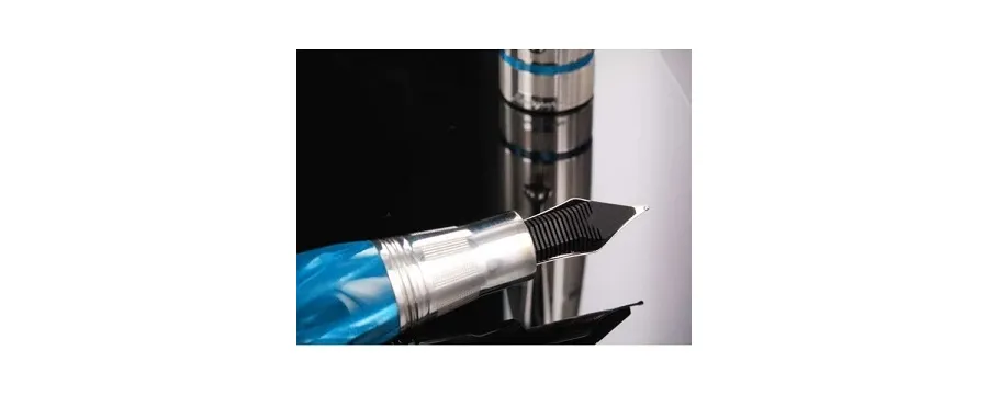 obrazek 4 Uznane Pióro Wieczne Celluloid Miya Argento Montegrappa