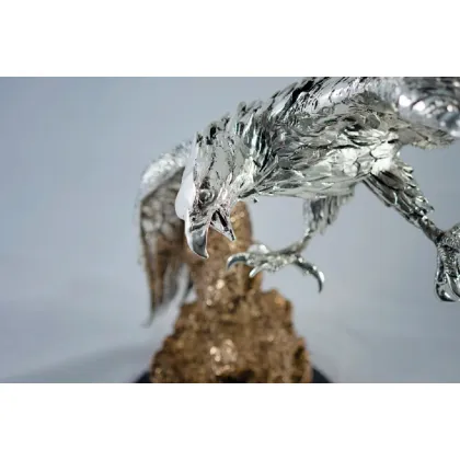 Zdjęcie Designerski model dekoracyjny - orzeł w locie - ArtBe