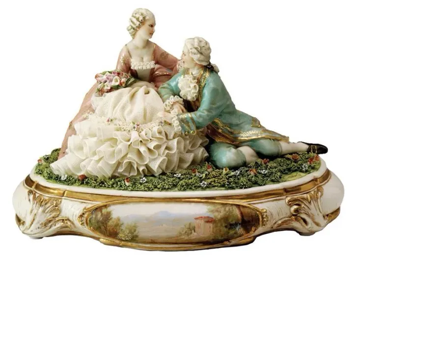 picture 1 Porcelain figurine of a woman and man