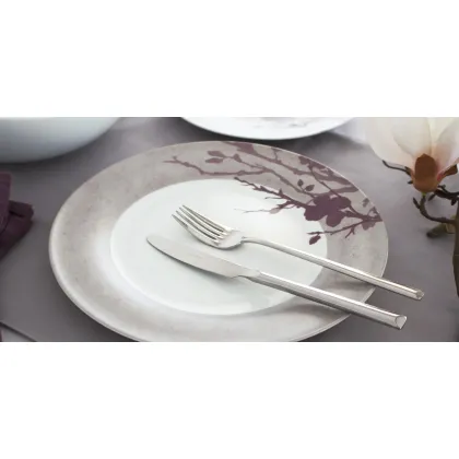 Zdjęcie Piękny talerz obiadowy porcelanowy z kolekcji Feelings - Porcel