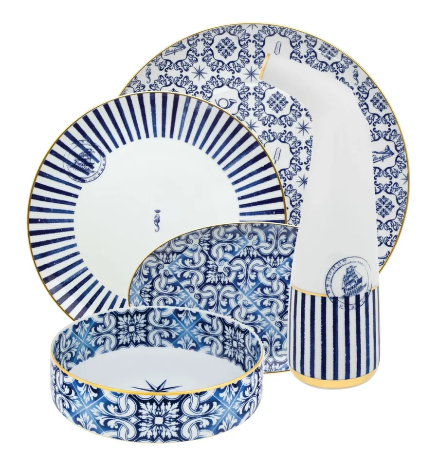 obrazek 1 Duży komplet zastawy obiadowej z porcelany z kolekcji Transatlântica z wyjątkowymi niebieskimi wzorami - Vista Alegre