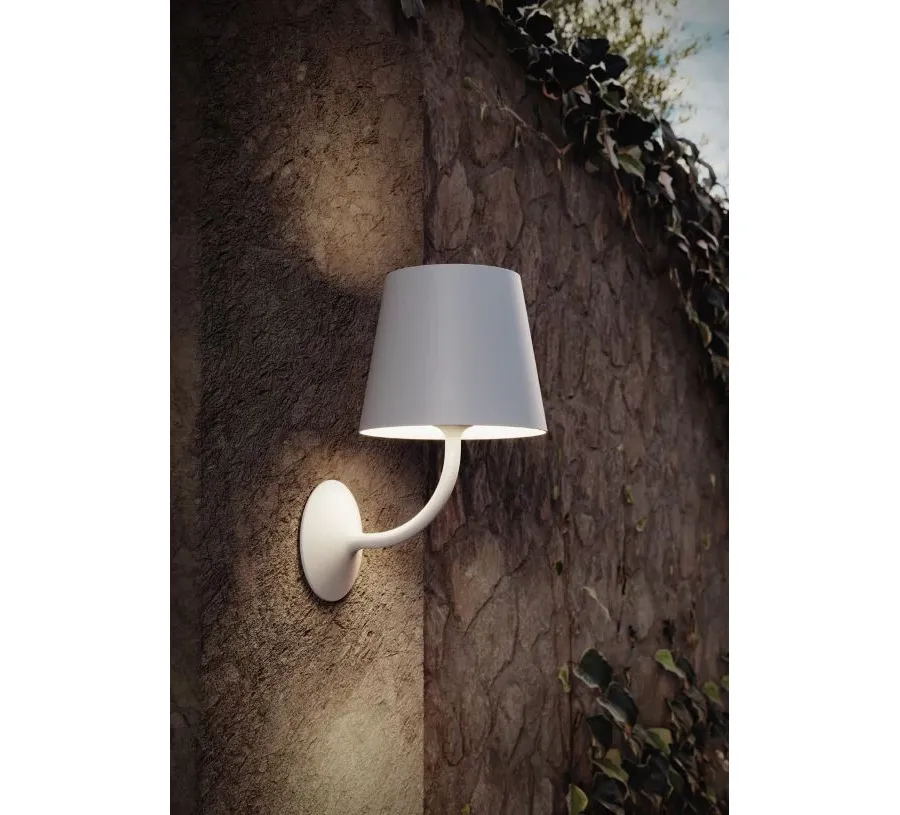 obrazek 4 Włoska lampa ścienna Poldina230V do domu lub ogrodu