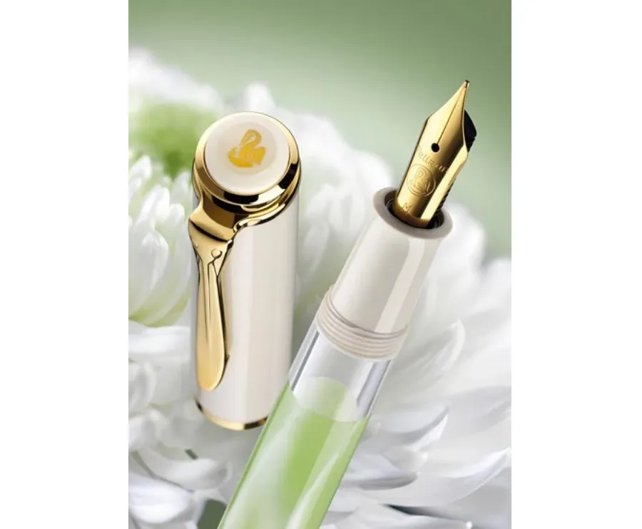obrazek 1 Wyjątkowe pióro wieczne Pelikan Classic M200 Pastel-Green z edycji specjalnej