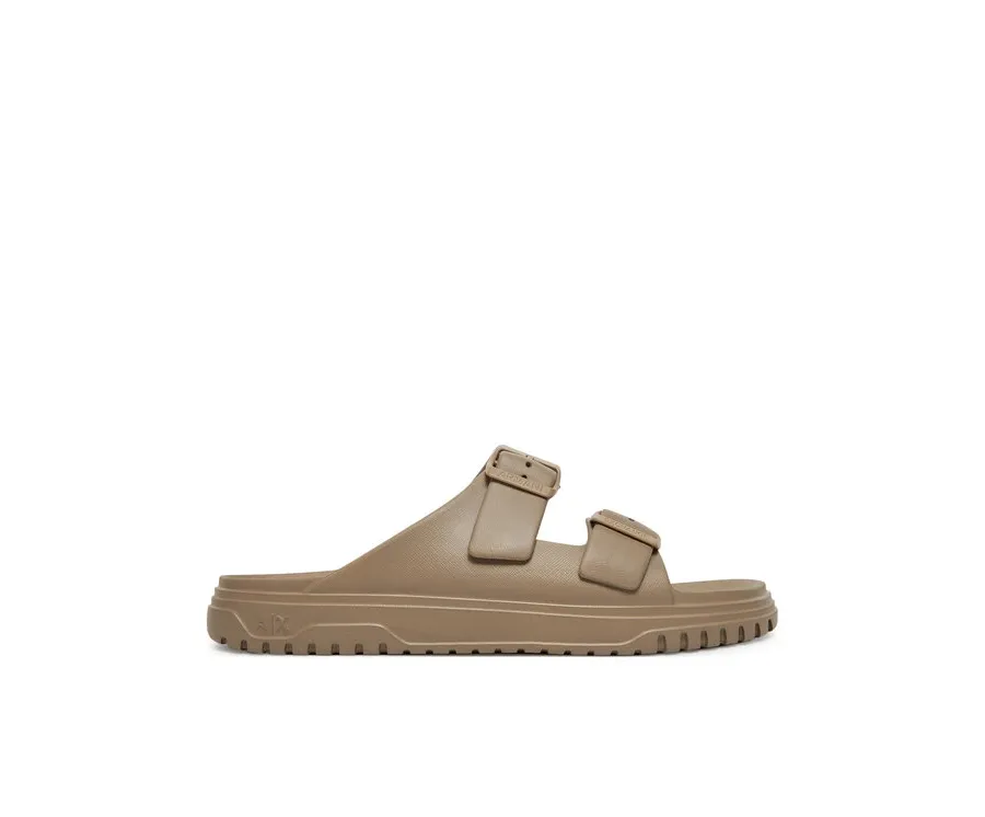 obrazek 1 Armani Exchange Klapki XUP015 XV821 01827 Brązowy