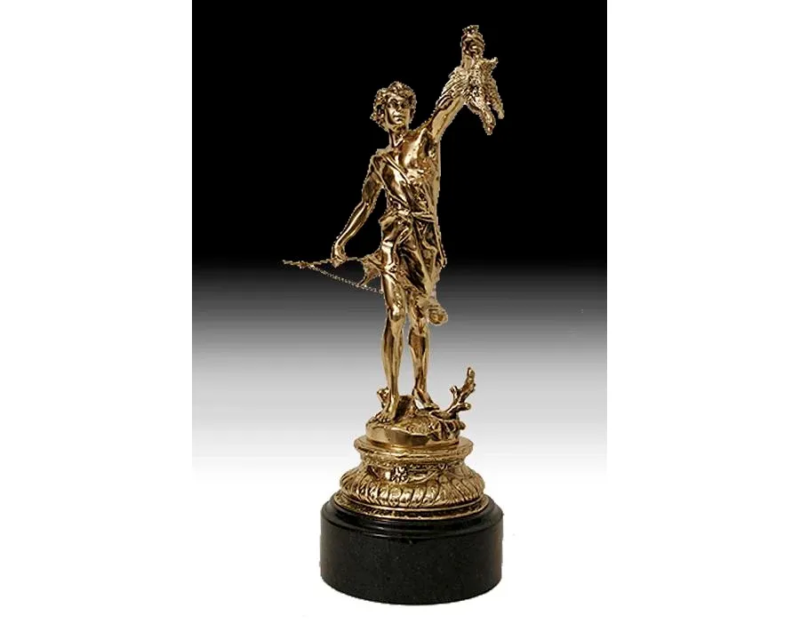 obrazek 1 Elegancka, duża figura młodzieńca