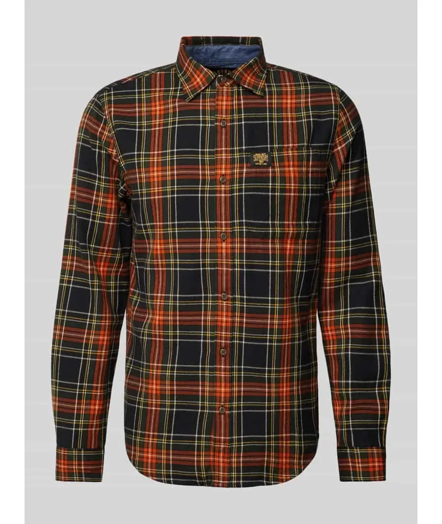 obrazek 1 Koszula casualowa o kroju slim fit z naszywką z logo model ‘Lumberjack’