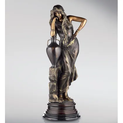 Picture Stylish bronze sculpture of Rebecca with an amphora - Fonderia Artistica Ruocco