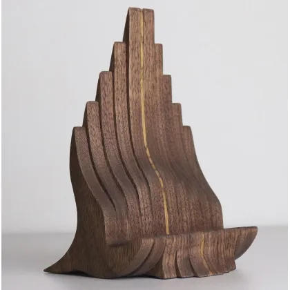 Zdjęcie Elegancka podstawka drewniana na telefon lub wizytówki