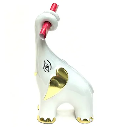 Zdjęcie Stylowa figurka z ceramiki