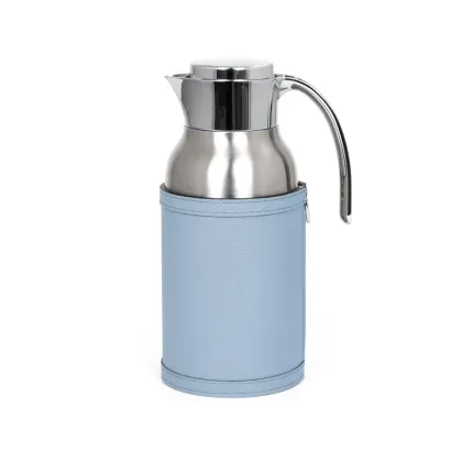 Zdjęcie Piękna praktyczna skórzana osłona