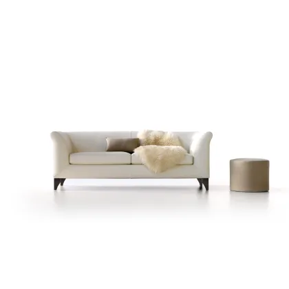 Zdjęcie Klasyczna włoska sofa do salonu