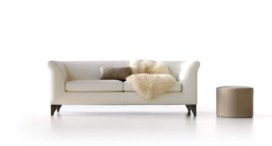 obrazek 1 Klasyczna włoska sofa do salonu