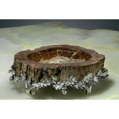 Zdjęcie Elegancka miska z drewna skopalnego