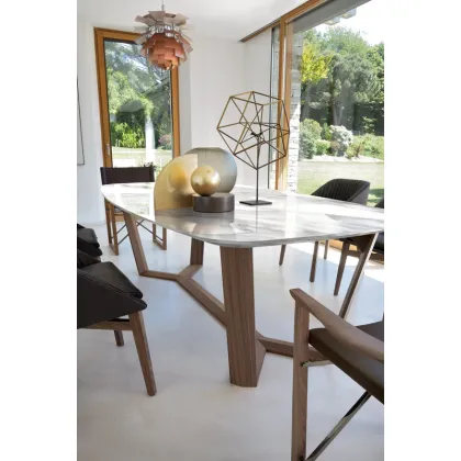 Zdjęcie Prestiżowy stół owalny do jadalni z marmurowym blatem