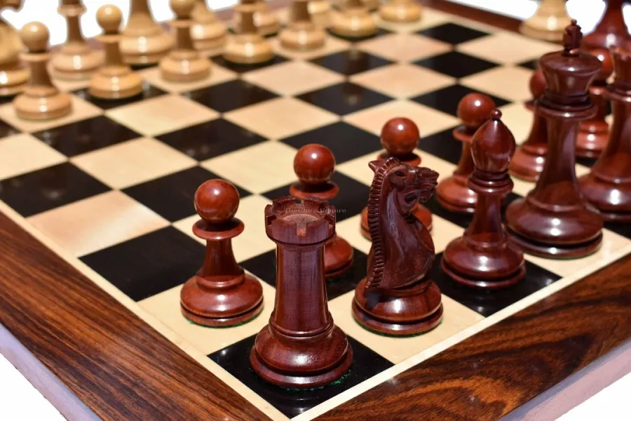 obrazek 4 Drewniana plansza z figurami do gry w szachy - The Chess Empire