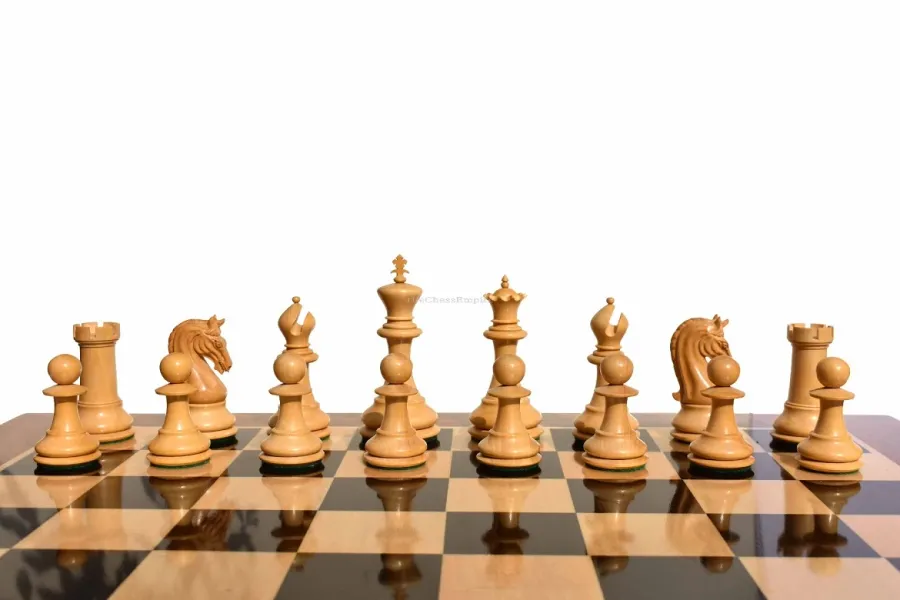 obrazek 8 Wytworny komplet St Joseph do gry w szachy - The Chess Empire