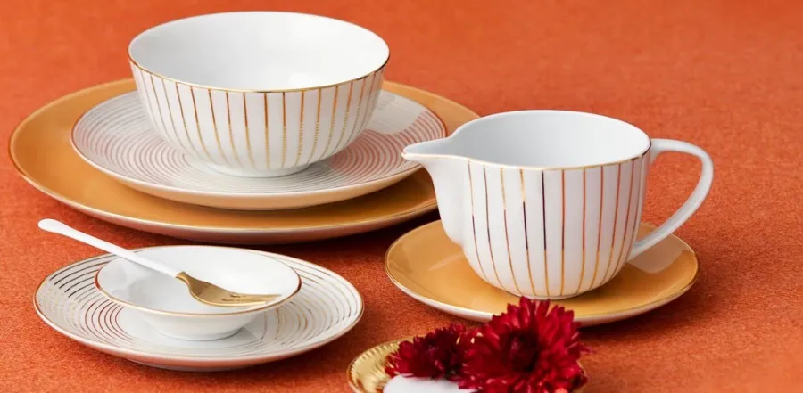 obrazek 10 Komplet porcelanowej zastawy dla 12 osób - Porcel