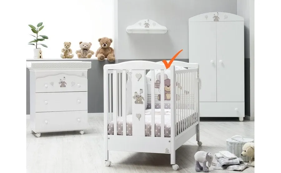 obrazek 1 Cudowne łóżeczko z wyposażeniem dla niemowlaka - Italbaby