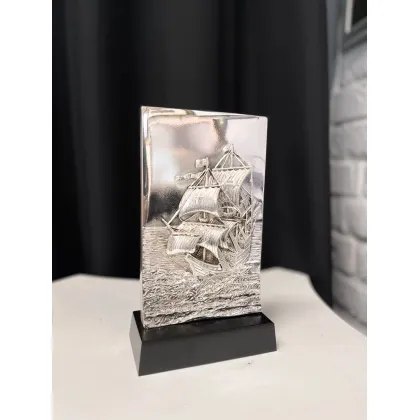 Zdjęcie Figurka ze statkiem - sklep Luxury Products