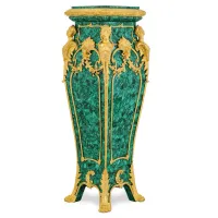 Zdjęcie Elitarny stojak, postument ozdobny pokryty kamieniem malachitowym i 24-karatowym złotem